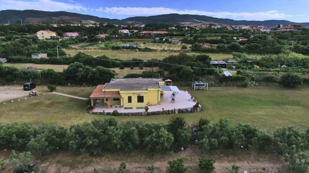 Villa Paola Valledoria  Eksteriør bilde